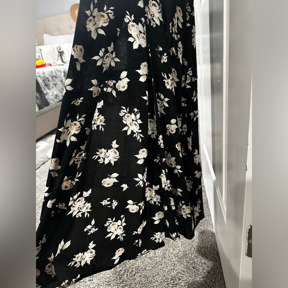 Sanctuary Floral Print Maxi Dress - Picture 5 of 16